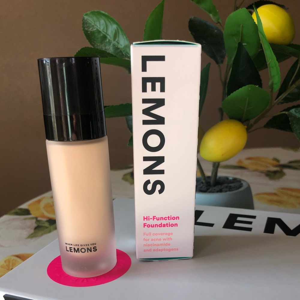 When Life Gives You LEMONS “Hi-Function Vegan Foundation” 110-1N **BRAND NEW!